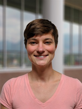 Rebecca Abbott Headshot