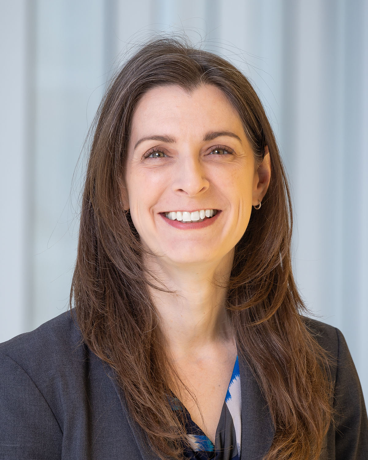 Erin Schenk Headshot