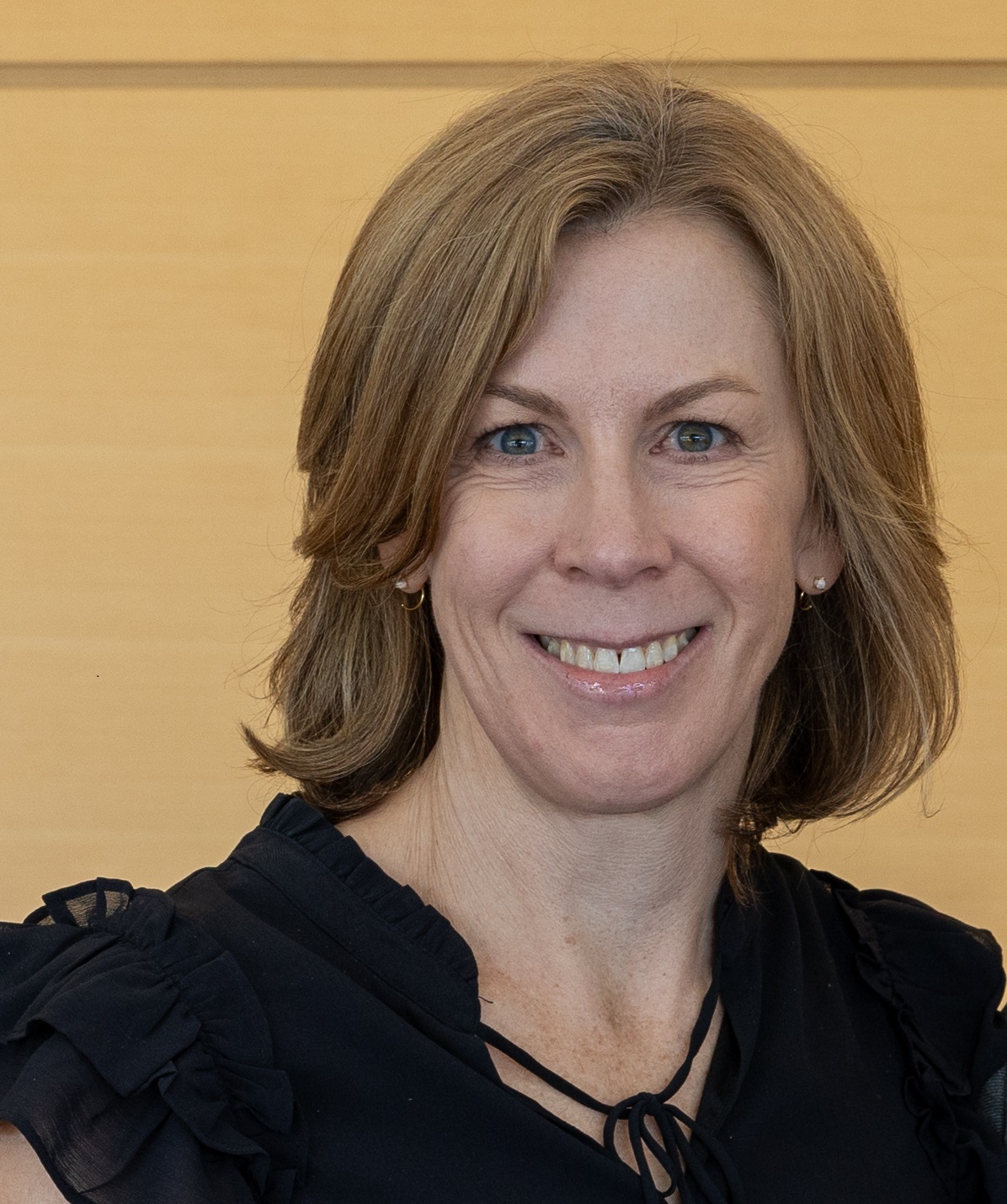 Rebecca Schweppe Headshot