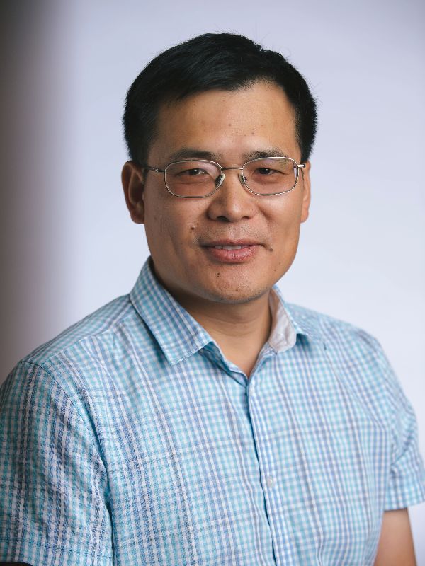 Cheng-Jun Hu