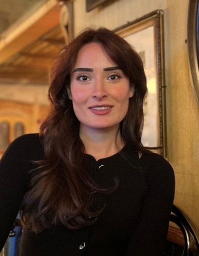 Niyoosha Abdollahpour Headshot