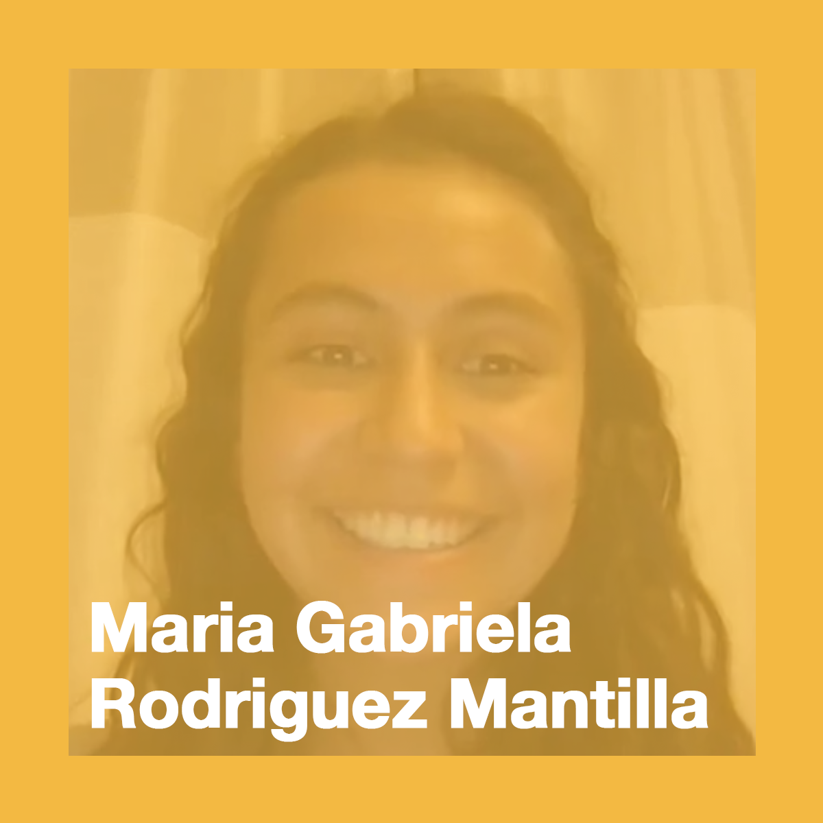 Maria Gabriela Rodriguez Mantilla, dental scholar. She is smiling at the camera.
